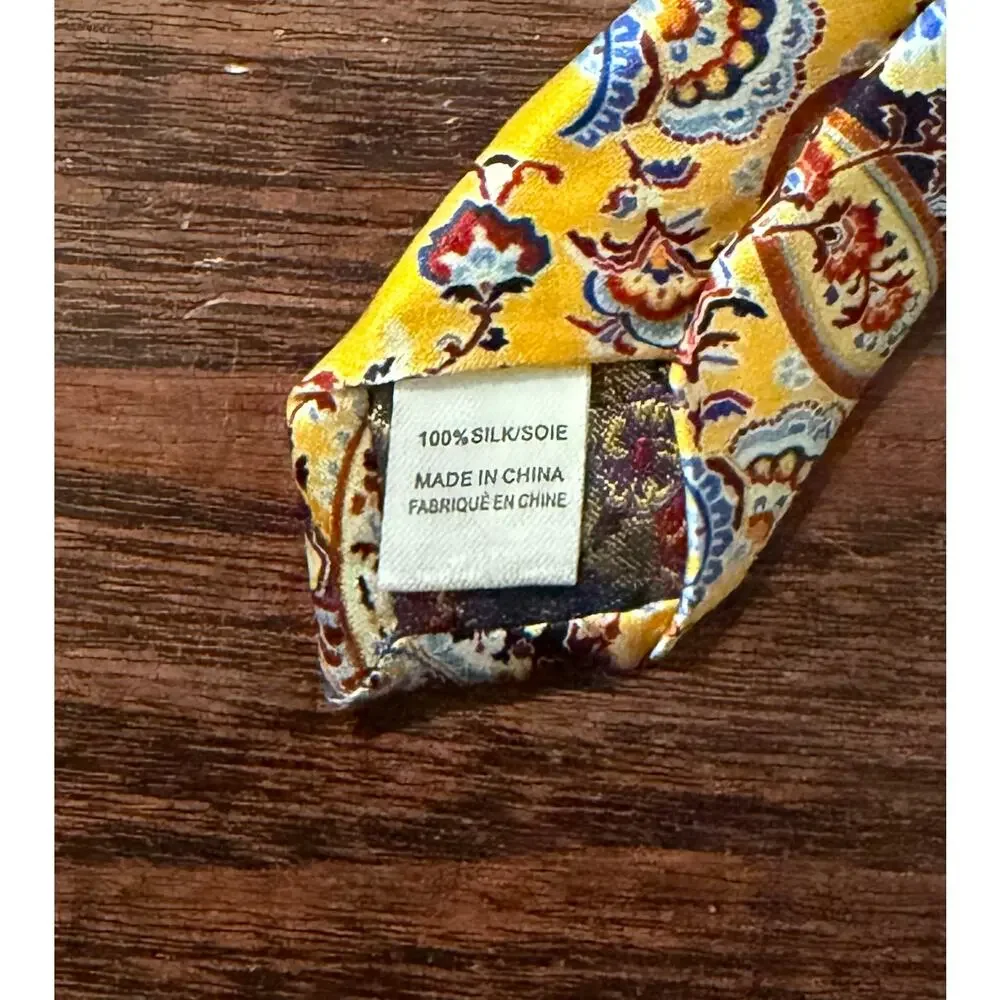 $150 NWT Robert Graham Yellow 100% Silk Paisley Print Neck Tie
